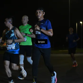 Runner Photo 7562908