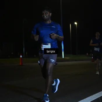 Runner Photo 7562923