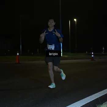 Runner Photo 7562924