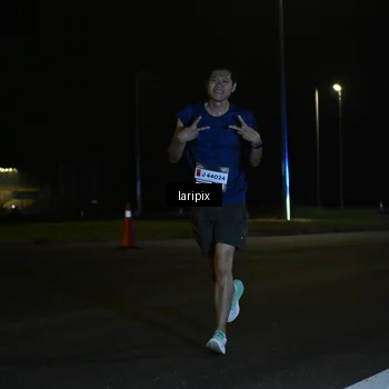 Runner Photo 7562932