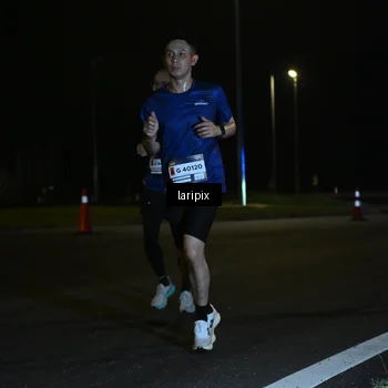 Runner Photo 7562944
