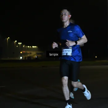Runner Photo 7562947