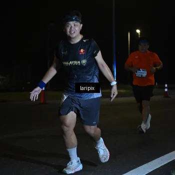 Runner Photo 7562962
