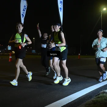 Runner Photo 7562987