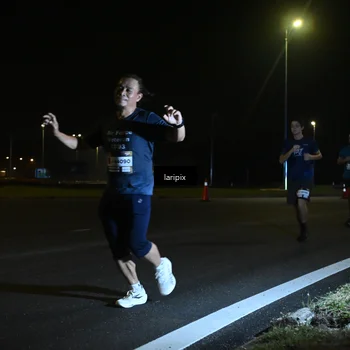 Runner Photo 7562995