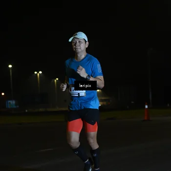 Runner Photo 7563000