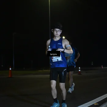 Runner Photo 7563004