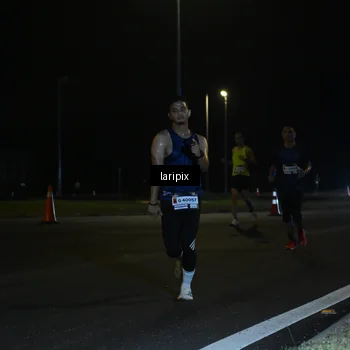 Runner Photo 7563016
