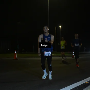 Runner Photo 7563017