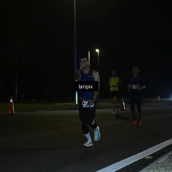 Runner Photo 7563019