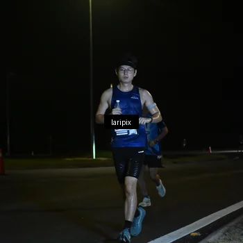 Runner Photo 7563020