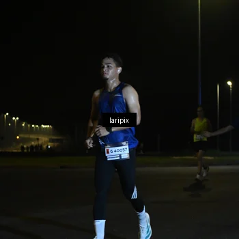 Runner Photo 7563024