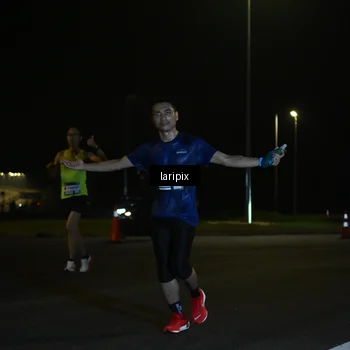 Runner Photo 7563027