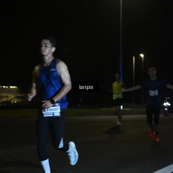 Runner Photo 7563028