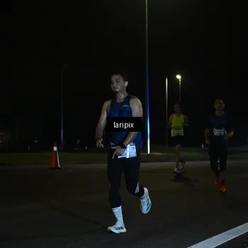 Runner Photo 7563029
