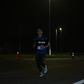 Runner Photo 7563037