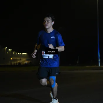 Runner Photo 7563059