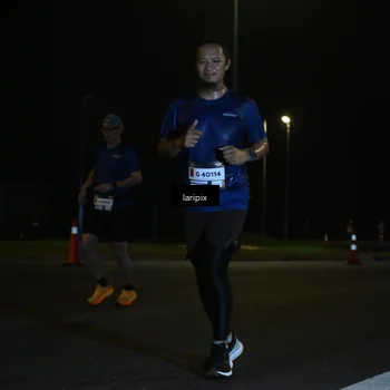 Runner Photo 7563070