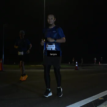 Runner Photo 7563078