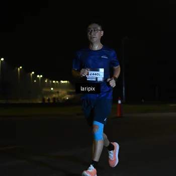Runner Photo 7563100