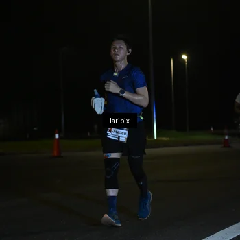 Runner Photo 7563105