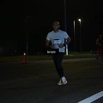 Runner Photo 7563108