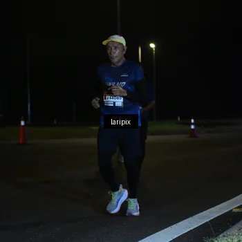 Runner Photo 7563116