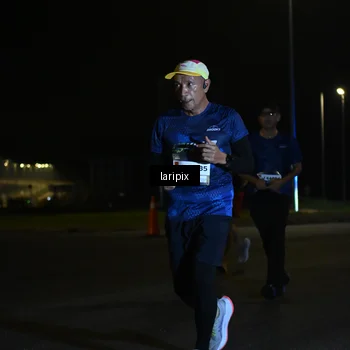 Runner Photo 7563132