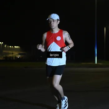 Runner Photo 7563137