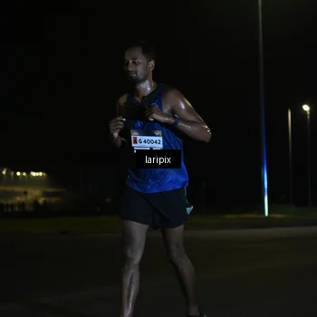 Runner Photo 7563177