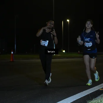 Runner Photo 7563192