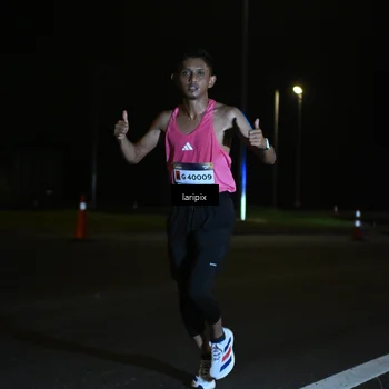 Runner Photo 7563236