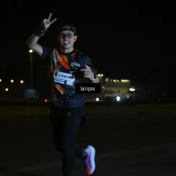 Runner Photo 7563298