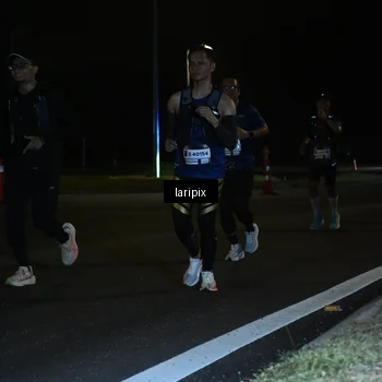 Runner Photo 7563308