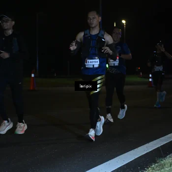 Runner Photo 7563314