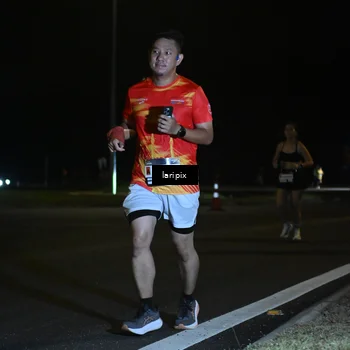 Runner Photo 7563342