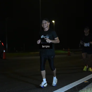 Runner Photo 7563362