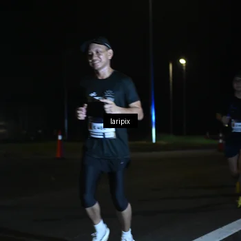 Runner Photo 7563367