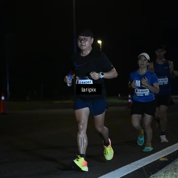 Runner Photo 7563370
