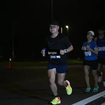 Runner Photo 7563371