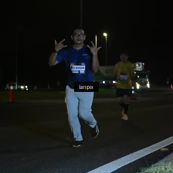 Runner Photo 7563423