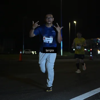 Runner Photo 7563429