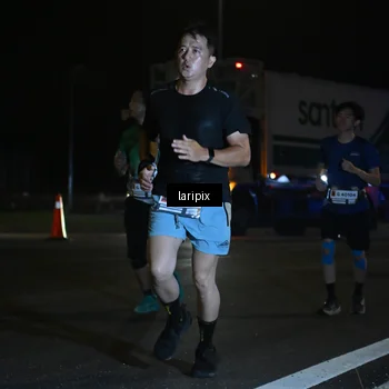 Runner Photo 7563443