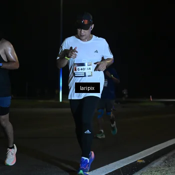 Runner Photo 7563517