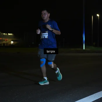 Runner Photo 7563525