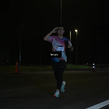 Runner Photo 7563583