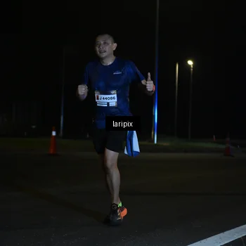 Runner Photo 7563585