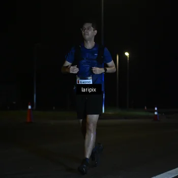 Runner Photo 7563595