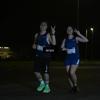 Runner Photo 7563611