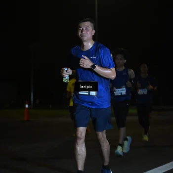 Runner Photo 7563628